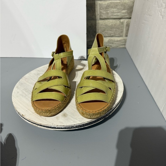 Naguisa Open Toe Espandrillas/Sandals Green Women's/US10